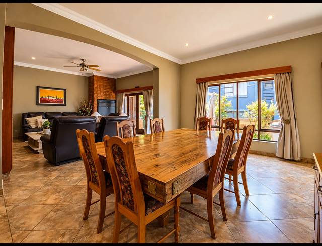 5 BEDROOM FREEHOLD FOR SALE IN MIDSTREAM ESTATE